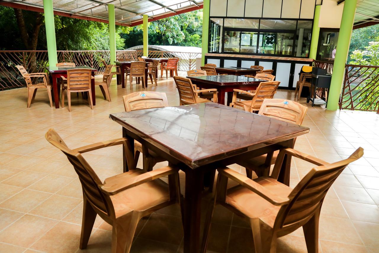 Malwathu Oya Caravan Park Bed and Breakfast Anuradhapura Eksteriør billede